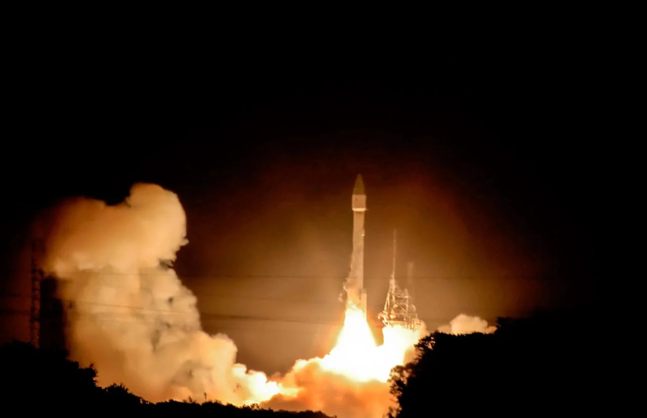 Астронаутите од мисијата „Артемис Два“ ја напуштија Земјината орбита