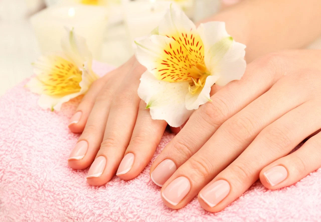 (Фото) Ноктите во оваа боја се новиот моден тренд за пролет 2026