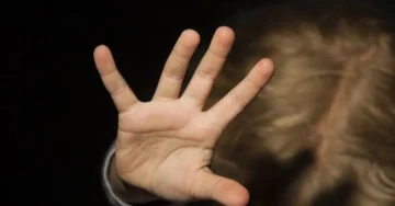 ГРОЗОМОРНИ СЛУЧАИ ВО КАВАДАРЦИ: Силуван малолетник, 13-годишно девојче злоставувано од таткото