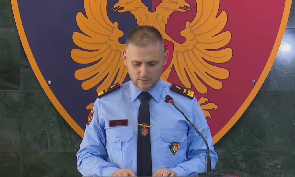 Директорот на албанската полиција: Функционерите на „Вреди“ беа слободни, придружбата беше проблемот