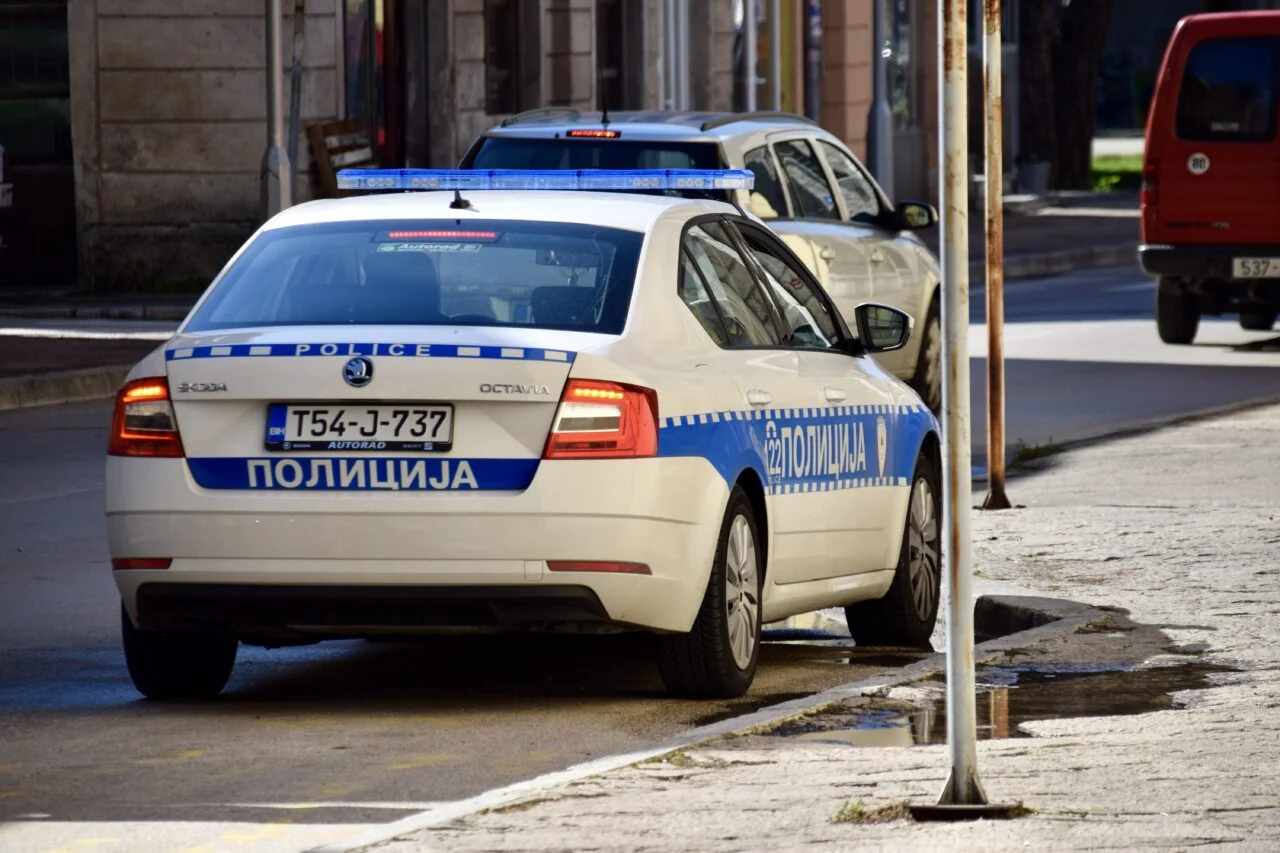 Пукање во Сараево: млад човек тешко ранет, напаѓачот во бегство