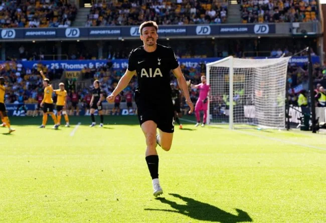 (Видео) Тотенхем победи и остана во опсната зона, Вест Хем славеше со гол во 91-та минута