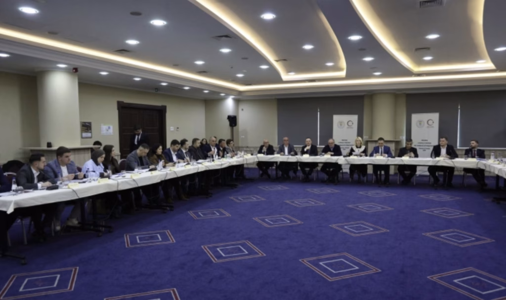 Седница на Унијата на албански општини низ Балканот – Касами најави Иновативен центар, младите ќе се обучуваат за пазарот на трудот