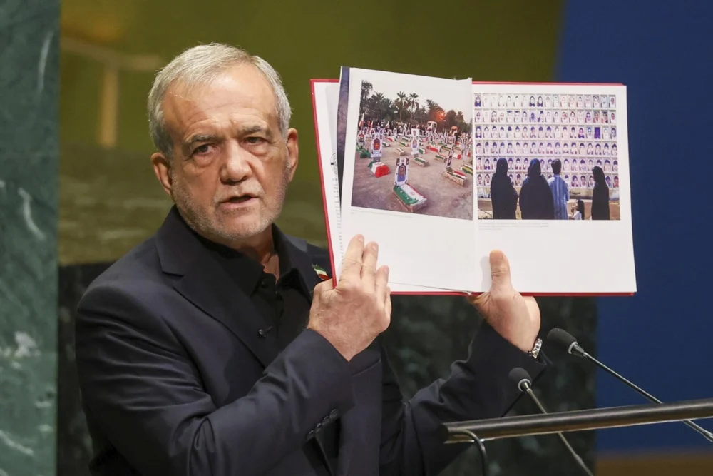 (Видео) Покажа фотографии од убиени деца, Американците излегоа од салата во ОН