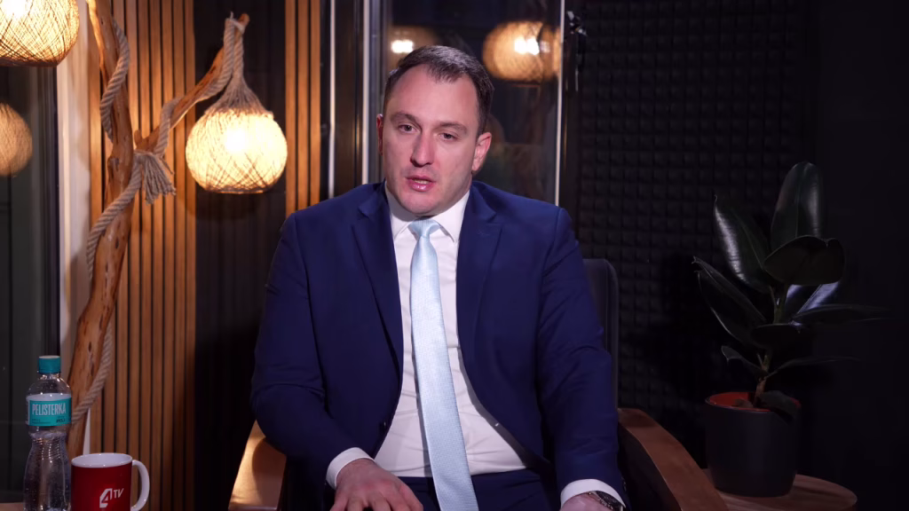 ДИГИТАЛИЗАЦИЈАТА КАКО ОРУЖЈЕ ПРОТИВ КОРУПЦИЈАТА: Андоновски признава дека понекогаш греши со роковите, но притисокот дава резултати!