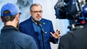 Поранешен украински министер фатен при обид да избега од државата