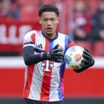 За Баерн нема кој да брани: Младо момче мора на гол оти друг избор нема!