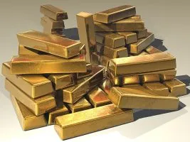Цената на златото со најголем раст од јануари, една унца чини над 4.260 долари