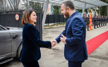 (ВИДЕО) ТОШКОВСКИ НА СРЕДБА СО АЛБАНСКАТА КОЛЕШКА, КОЧИУ: One Stop систем и со Албанија до почетокот на летната сезона