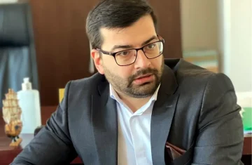 „ОД СОПСТВЕНИ ЛУЃЕ ПРАВИТЕ ПРОТИВНИЦИ“: Кичевски со критики кон раководството на СДСМ