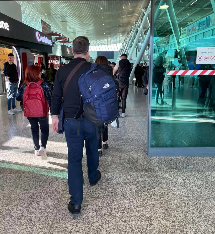 Евростат: 557 илјади албански граѓани живеат во Италија, 141 илјада имаат италијански пасоши