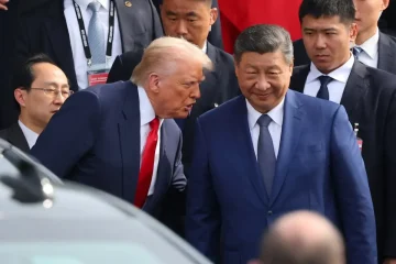 ОДЛУКИТЕ ЗА ВИ МОЖАТ ДА ВЛИЈААТ ВРЗ МИРОТ ВО СЛЕДНИТЕ ДЕЦЕНИИ: Трамп и Шји заеднички се обратија од Белата куќа
