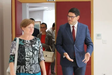СОРАБОТКА СО ГЕРМАНИЈА ЗА ПОИНКЛУЗИВНО ОПШТЕСТВО: Агон Ферати се сретна со амбасадорката Петра Дрекслер