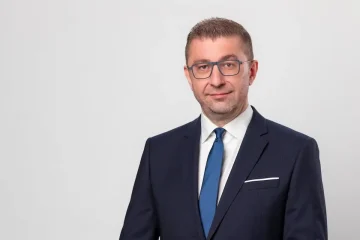 МИЦКОСКИ УТРЕ ВО ПЕЛИНЦЕ ЗА ИЛИНДЕН: Свеченоста почнува во 9 часот, сообраќајот кон меморијалниот центар повремено ќе се запира .