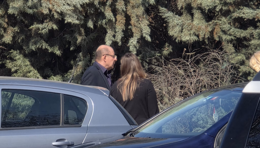 Коцевски се врати во Кочани и положи цвеќе на гробиштата на загинатите од Пулс