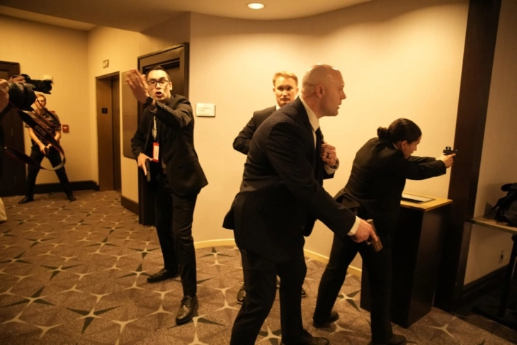 Пукање на вечерата на Трамп со дописниците од Белата куќа – полицаец е застрелан, а вооружениот напаѓач уапсен