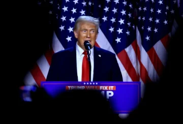 ТРАМП СО ПАТРИОТСКИ ГОВОР ВО ВАШИНГТОН: САД се светлина и надеж за светот
