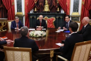 Американските пратеници му презентирале на Путин нови идеи за прекин на војната во Украина