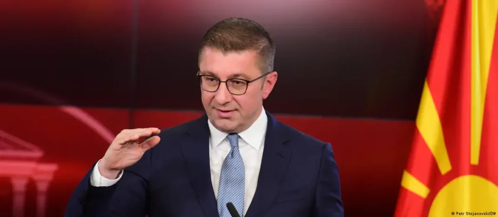 Мицкоски: Ги повикувам сите граѓани на кои им било побарано поткуп да пријават корупција, ќе има и бесплатна линија