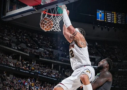 Јокиќ и Мареј ја решија Минесота – Денвер води со 1:0 во среијата до четири победи