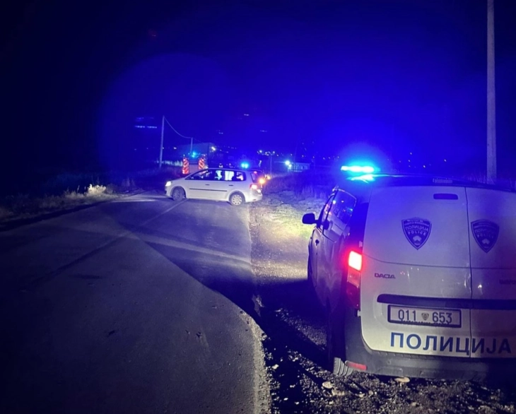 Три лица се повредени во сообраќајката на патот село Караорман – Штип, од возилото ги извлекувале пожарникари