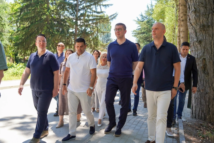Мицкоски: Опозицијата нека свика експерти и нека се усогласи за Изборниот законик, владината коалиција е веќе усогласена