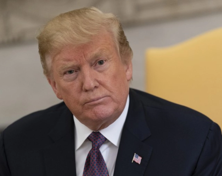 Трамп се закани со 100-процентни царини за земјите што воведуваат данок на дигитални услуги