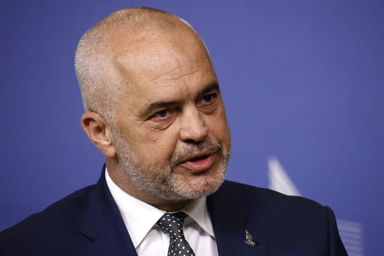 (Видео) Рама ги обвини странските фактори за немирите во Албанија, апелираше до граѓаните на мир
