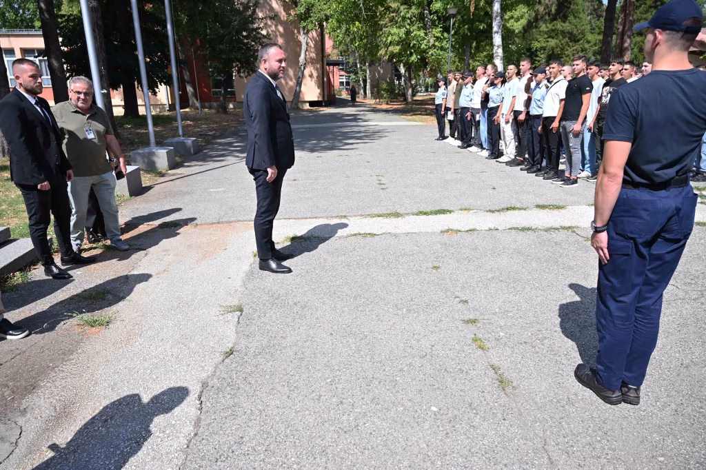 Тошковски: По 30 години повторно се создава нова генерација полициски службеници