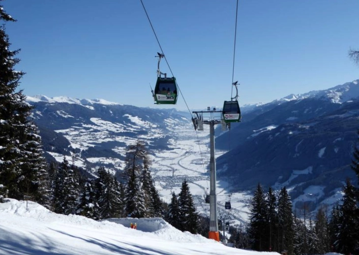 Еден загинат и еден тешко повреден во несреќа на жичницата на Дурмитор