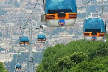 ЈСП: Не е вистина дека тригодишно дете и тројца возрасни биле заглавени на жичарата на Водно