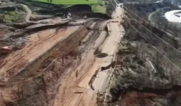 СТРАОТНО СВЛЕЧИШТЕ КАЈ ЌАФАСАН: Камионите пренасочени да возат преку Дебар