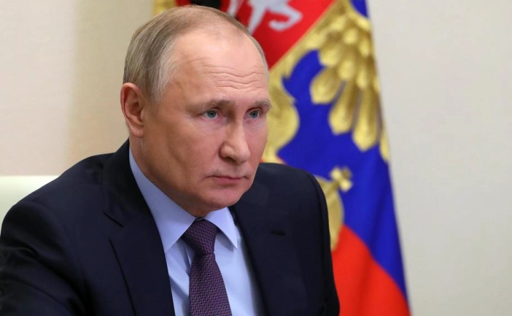 Путин и наложи на руската влада да ги обнови складовите оштетени во украинските напади