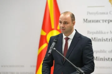 ФОКУС НА БЕЗБЕДНОСТА, КРИЗИТЕ И ХИБРИДНИТЕ ЗАКАНИ: Мисајловски во Словенија на годишен состанок со министрите за одбрана од регионот