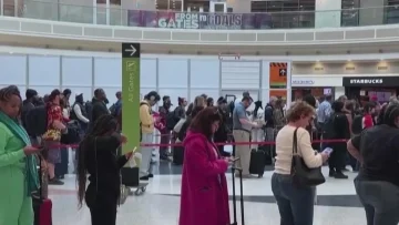 ХАОС НА АМЕРИКАНСКИТЕ АЕРОДРОМИ: Персоналот масовно дава откази, Трамп носи драстична мерка