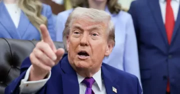 ТРАМП СЕ ЗАКАНИ СО ИСКЛУЧИТЕЛНО ВИСОКИ ЦАРИНИ: Предлогот Канада да биде придружена членка на ЕУ го нарече „смешен“