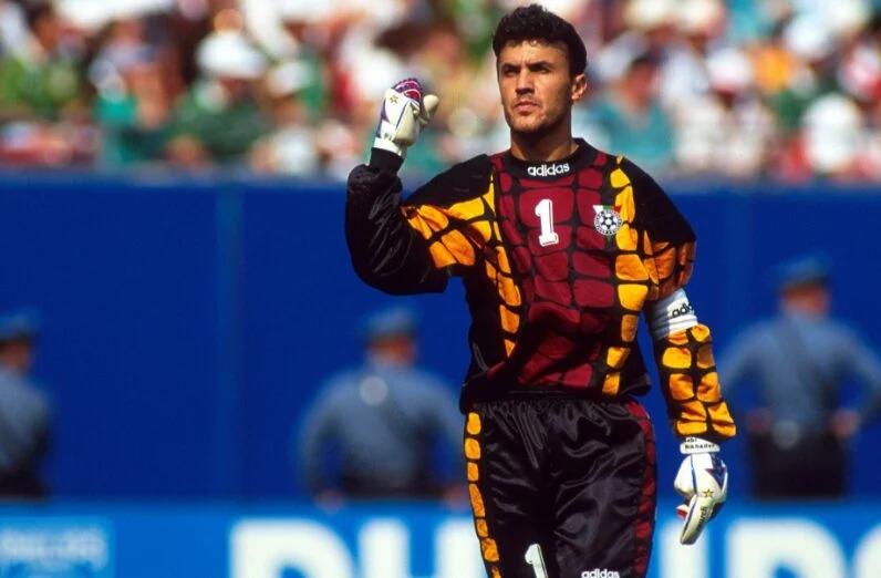 Почина легендарниот бугарски голман, херој на СП во 1994