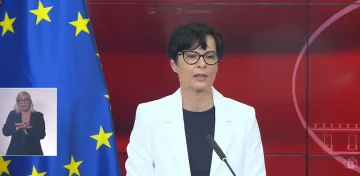 (ВИДЕО) КОС ЈА ПОФАЛИ ВЛАДАТА: Македонија се наоѓа меѓу најдобрите изведувачи на патот кон ЕУ
