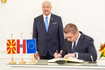 ЕВРОПА МОРА ДА НОСИ ОДЛУКИ И ДА ВОДИ, НЕ ДА СЕ ПРИЛАГОДУВА: Ни треба заедничка визија каде сакаме да бидеме за 10 години