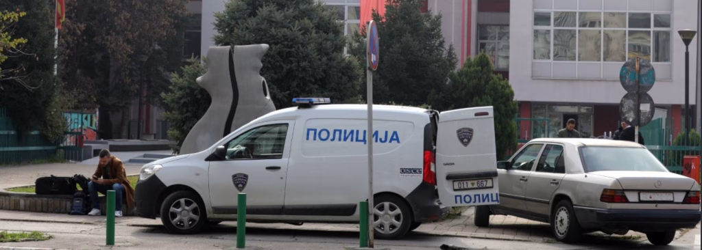 Закани за поставени бомби стигнале на емаил кај 47 училишта во Скопје и Куманово, лажни се!