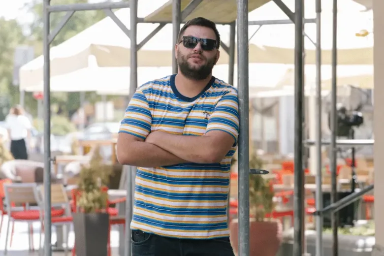 Сипај од тоа отровот да ги прославиме поразите