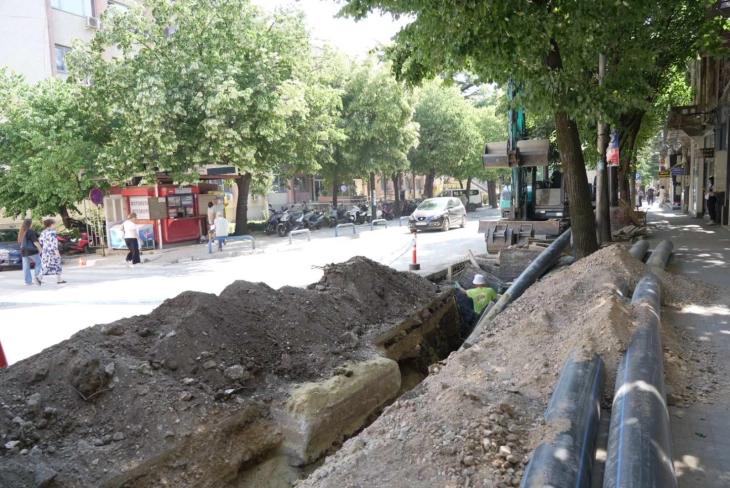 Привршува реконструкцијата на водоводната мрежа на „11 Октомври“ во Куманово
