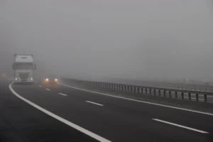 Магла на патните правци Тетово – Скопје и Тетово – Попова Шапка, на Буково и на Ѓавато