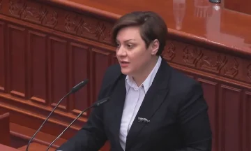 РЕБАЛАНС НА БУЏЕТОТ ПРЕД ПРАТЕНИЦИТЕ: Повеќе средства за капитални инвестиции, земјоделство, социјална заштита, истакна Димитриеска-Кочоска