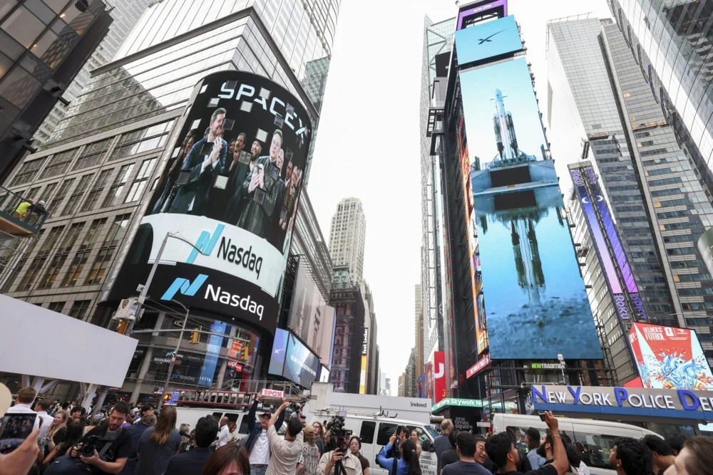 SpaceX собра 85,7 милијарди долари преку рекордна првична јавна понудa