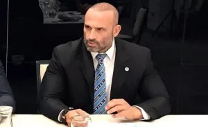 „Добро е што министерот јавно вети покривање на трошоците…, затоа што тоa не е милостина туку заслуга на младите спортисти“!