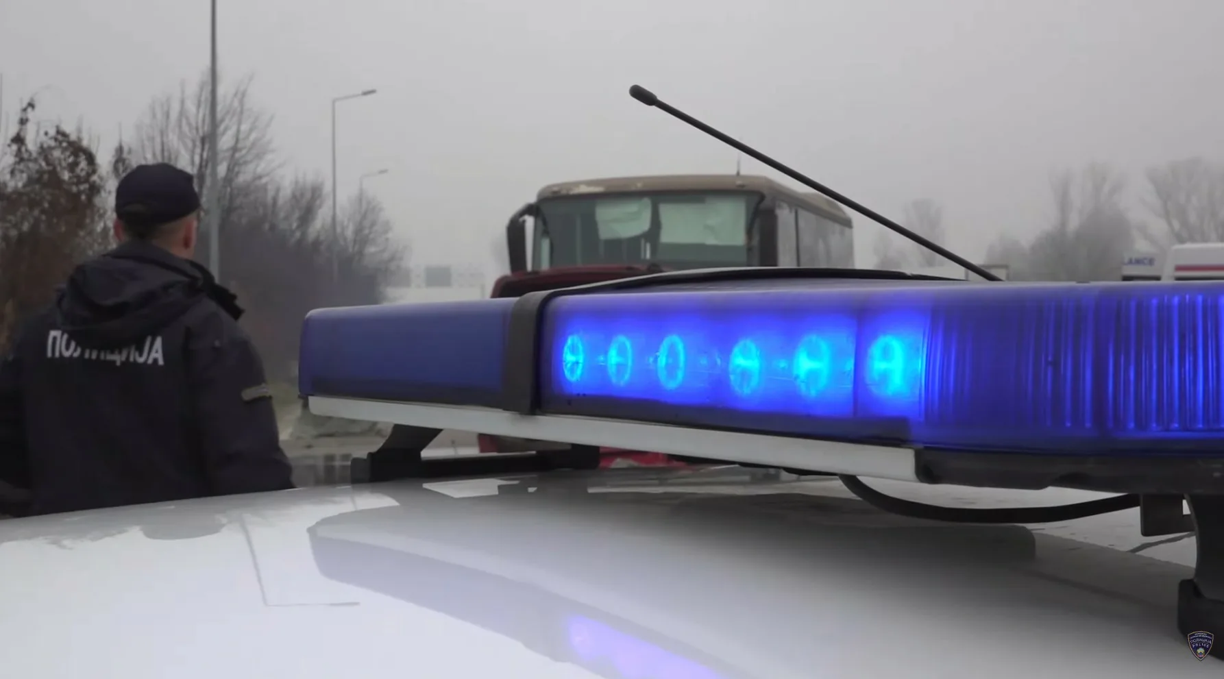 ГРУПНА ТЕПАЧКА ВО ШТАЛА ВО СКОПЈЕ: Има повредени во невообичаената тепачка