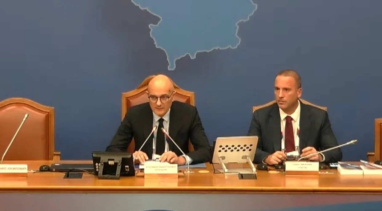 Првите официјални резултати од изборите во Србија се очекуваат околу 21:15 часот