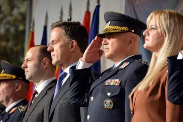 (ФОТО) Руте ја посети касарната „Илинден“: Армијата на Македонија демонстрира подготвеност и сила