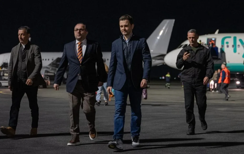 (Фото) Успешно евакуирана третата група македонски државјани од Блискиот Исток